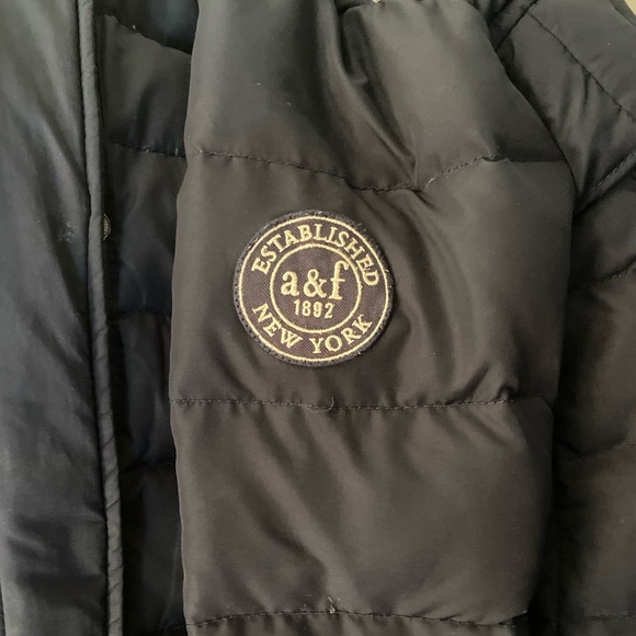 Abercrombie kids faux Fur hooded puffer coat - Picture 5 of 8